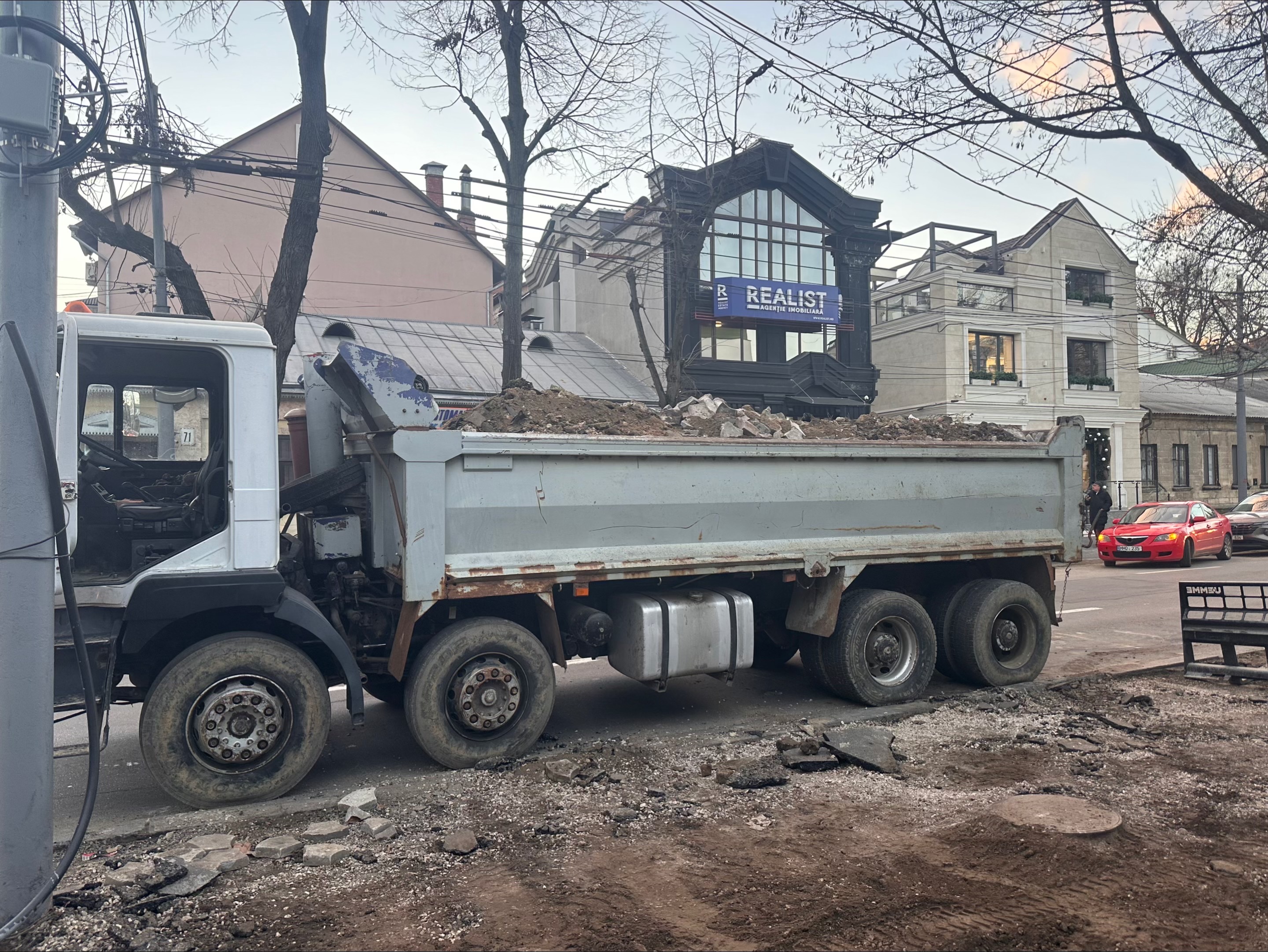 Thumbnail suplimentar